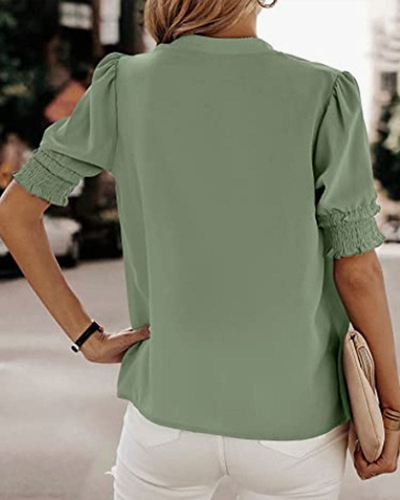 Léa – Chemise à manches courtes à décolleté en V femme