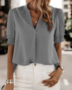 Léa – Chemise à manches courtes à décolleté en V femme