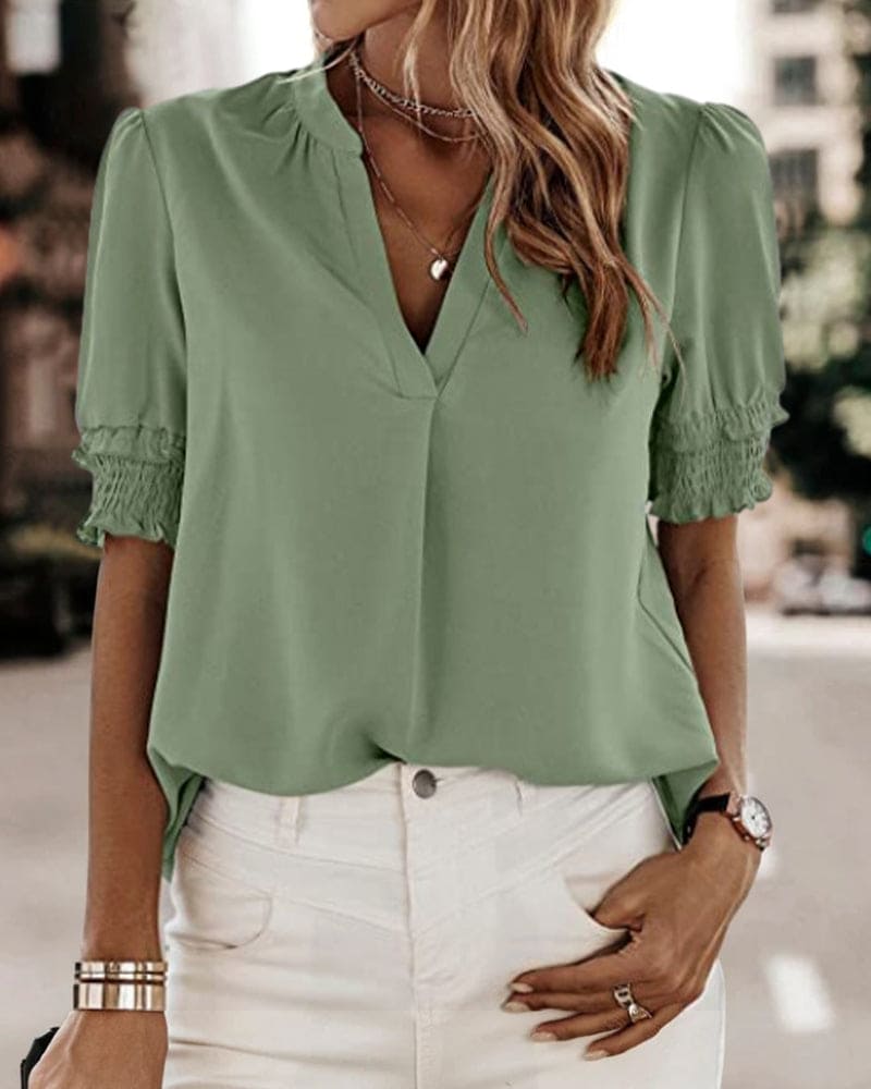 Léa – Chemise à manches courtes à décolleté en V femme